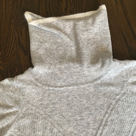 Thyme Maternity NWT Grey Turtle Neck or Cowl neck Sweater size 3X - Picture 6 of 9